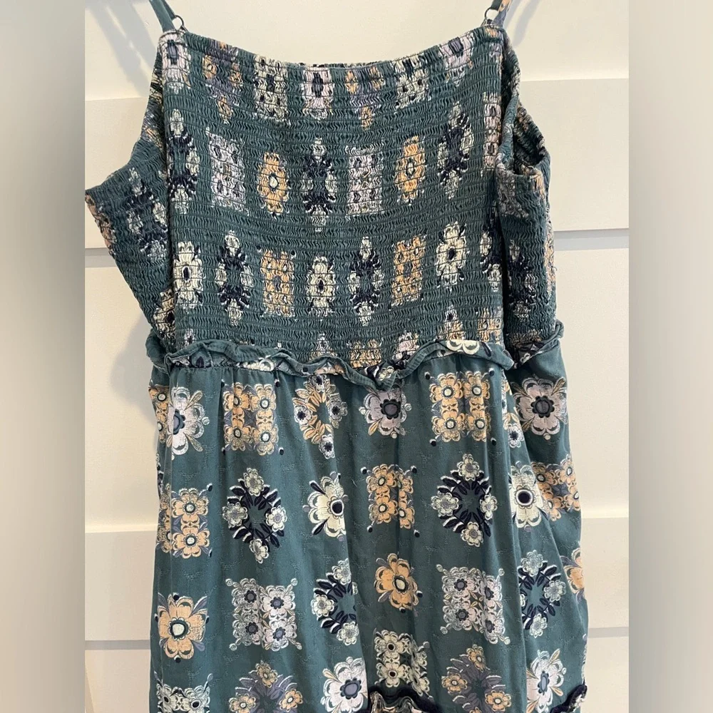 Universal Thread Women's size Large Green Floral Print Tiered Maxi Dress XXL - Picture 4 of 5